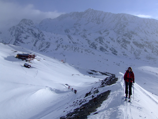 Leaving the Vernagt Hutte early in the morning for the Fluchtkogel. 