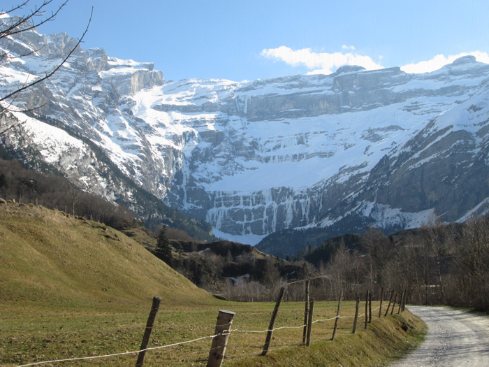 The Cirque de Gavarnie form above the village, spring conditions. 