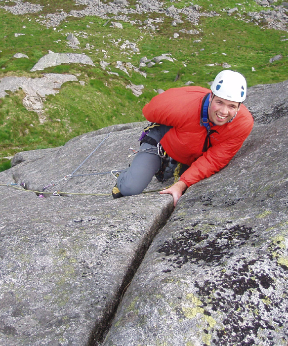 James Kinnaird about to start the tenuous top toe traverse on Sprauchlers Groove. 