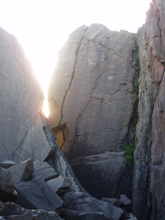 The striking line taken by Thunderbolt, HVS 5a, Portobello, Galloway