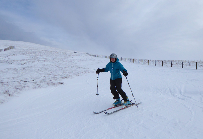 Skiing at Yad Moss in the Pennines, Englands longest ski-tow