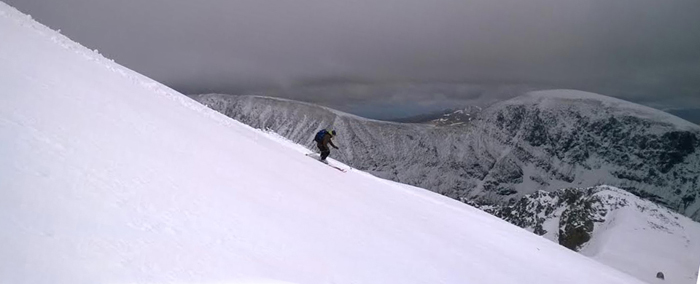 Skiing down the southeast ridge of Ben Nevis towards Coire Leis, May 2015. 