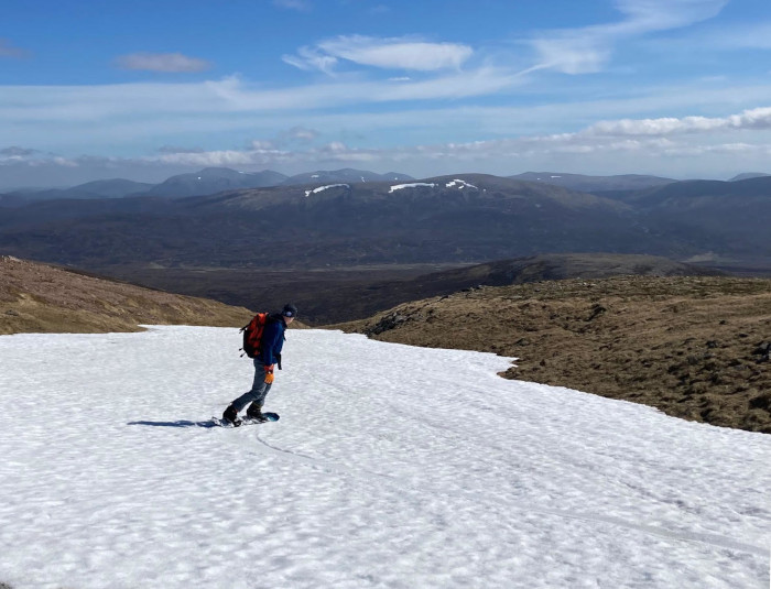 Splitboarding on Monadh Mor. may 2026.