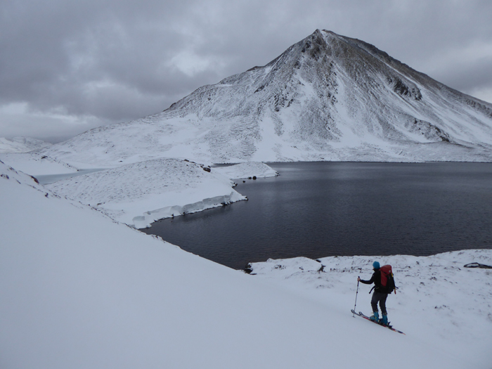 Sgurr Eilde Mor on skis