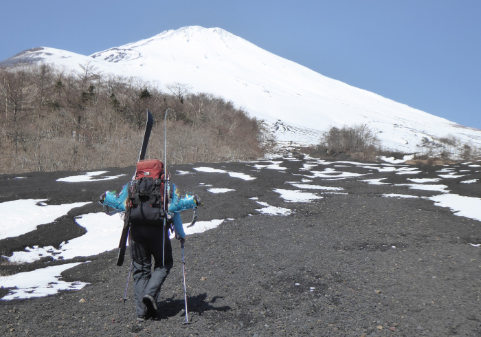 Setting off to climb Fuji-yama, Honshu, japan.